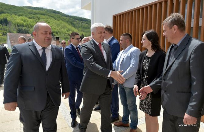 Realizacijom važnih projekata Vlada pokazala svoj odnos prema jednoj od najmlađih opština