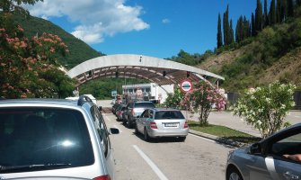 Gužve na Debelom brijedu uoči praznika