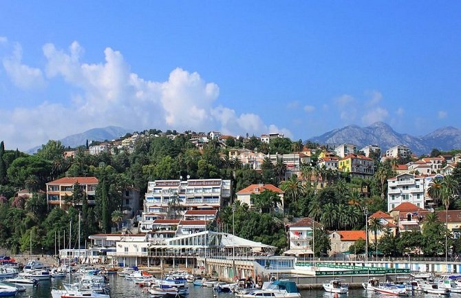 DPS Herceg Novi: Kumovska demagogija na vrhuncu