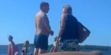 Rus na plaži muvao Srbijanke, došla žena i išamarala ga pred svima(VIDEO)