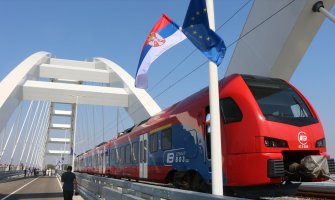 Otvoren novi Žeželjev most srušen tokom NATO bombardovanja, dokaz da zlo i nesreća mogu da budu prevaziđeni dobrim politikama