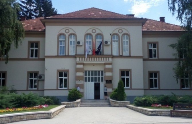 Berane: Napadnut pripadnik Komunalne policije, nadležni organi da zaustave bahato ponašanje pojedinaca 