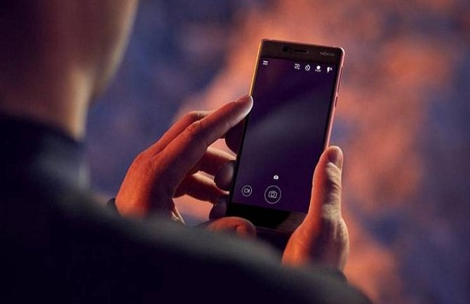 Nokia 9 sa pet kamera (FOTO)