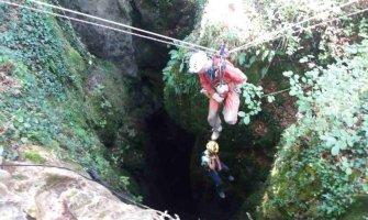 Podgorički spasioci na obuci u Sloveniji: Spasavanje u ekstremno nepristupačnim terenima