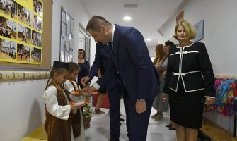 Šehović i Krapović otvorili novi vrtić na 700 m2 Budvi, već upisano 200 mališana