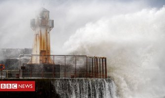 Velika Britanija: Dvije osobe poginule u naletu oluje Ali