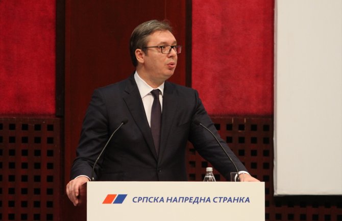 Vučić: Jel' treba da postane normalno u Srbiji da se poziva na silovanje?