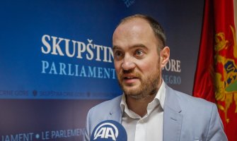 Stanić: Bečić da se izvini poslanici Vuksanović-Stanković zbog seksističkog komentara