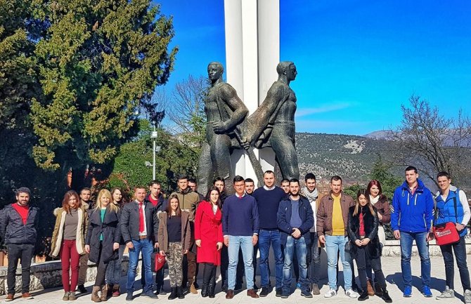 Demokrate: Usvojen nezakonit Izvještaj o radu predsjednika Opštine Danilovgrad