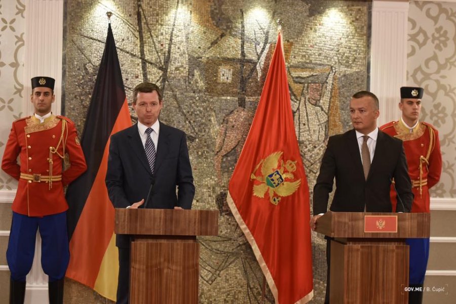 4304980022790073923333834700467463496663040n