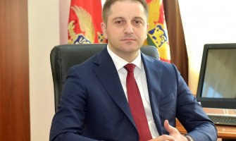 Šehović prosvjetarima: Mostovi koje gradite neće biti razgrađeni, i to je vaša pobjeda