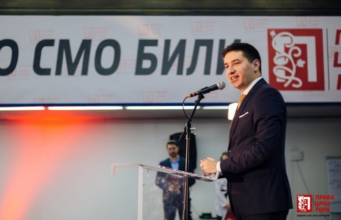  Dajković: Papa ne može biti dobrodošao u CG sve dok se Patrijarh SPC proganja i ponižava