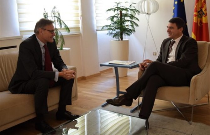 Njemački ambasador: CG prepoznata kao država koja uspješno sprovodi reforme