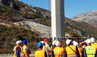 Stanovništvo se žali na zagađenje Morače,  CRBC tvrdi da sve rade u skladu sa zakonom