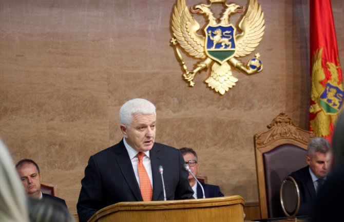 Ugovor za gradnju solarne elektrane u Ulcinju vrijedan 170 miliona eura, krizni porez do kraja 2019te