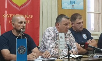 I vatrogasci iz Andrijevice gasili požar iako ne rade poslije 22 sata