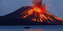 Ovako izgleda erupcija vulkana Krakatau u Indoneziji (VIDEO)