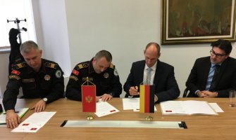 Crnogorska policija dobila najsavremeniju opremu za poslove graničnih provjera