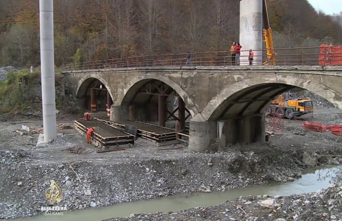 Radovi u koritu rijeke Tare uništili živi svijet 