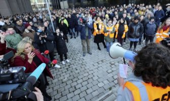 Zaposleni u Guglu protestuju zbog seksulanog uznemiravanja žena