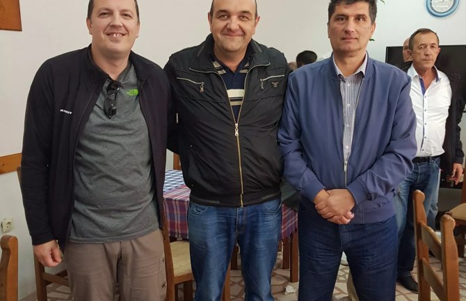 Tri pobjednika brzopoteznog šahovskog turnira