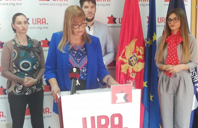 Popović-Moškov: Građani Kotora četiri mjeseca ne znaju zašto se koči razvoj grada