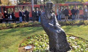 Otkriven spomenik Patrijarhu Pavlu u Beogradu: Cijenjen zbog skromnosti i smatran živim svecem