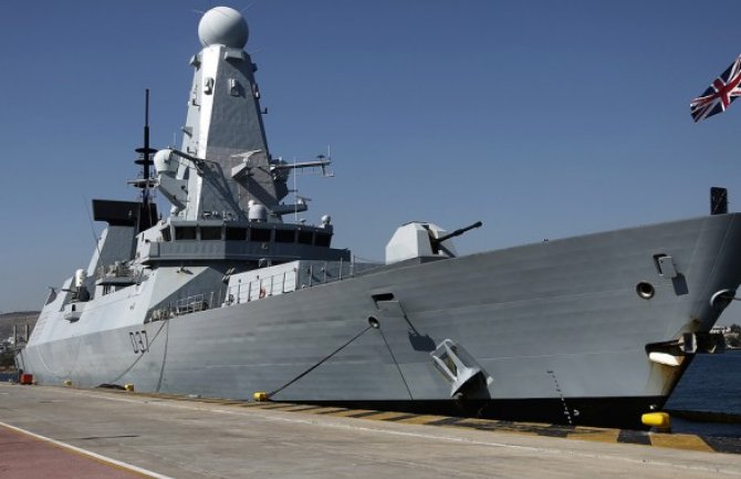 Britanci se plašili da im Rusi gasom ne potruju mornare u Baru