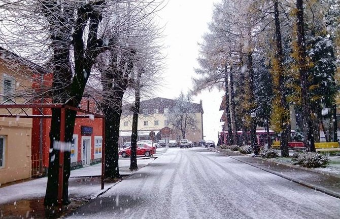 Zabijeljelo u više gradova na sjeveru, slijede ledene temperature i jak vjetar