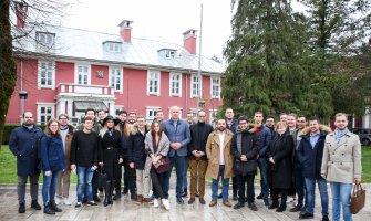 Gradonačelnik Kašćelan sa delegatima 75. zasijedanja Skupštine ESU