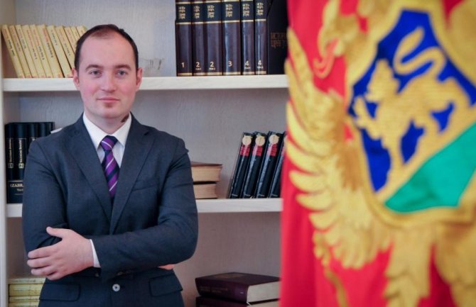 Stanić: Crna Gora da poveća minimalnu zaradu po uzoru na Hrvatsku