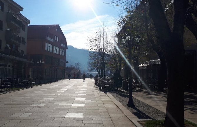 Crnogorci sve kasnije stupaju u brak, 2017. rekordna po broju razvoda; Sjever napustilo 1 268 lica