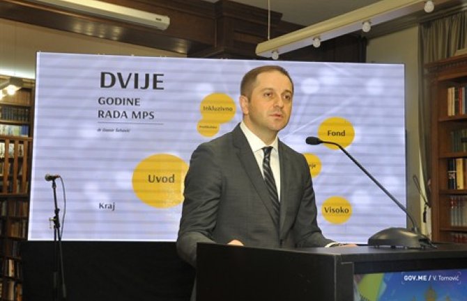 Šehović: 42 nova miliona za prosvjetu i veći budžet za oko 30%