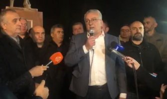 Mandić: U nedjelju protest ispred Parlamenta, dijelićemo žute prsluke