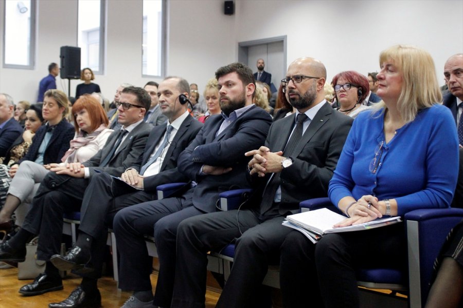 2018121023385180639765270Web