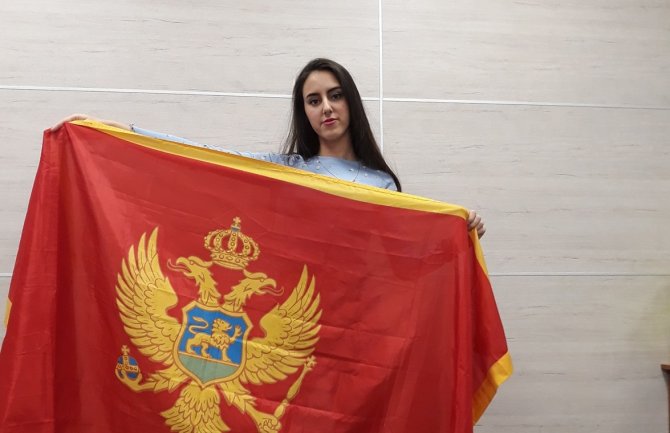 Drugo mjesto od 1600 učenika: Irena među najboljima na Olimpijadi iz ruskog jezika