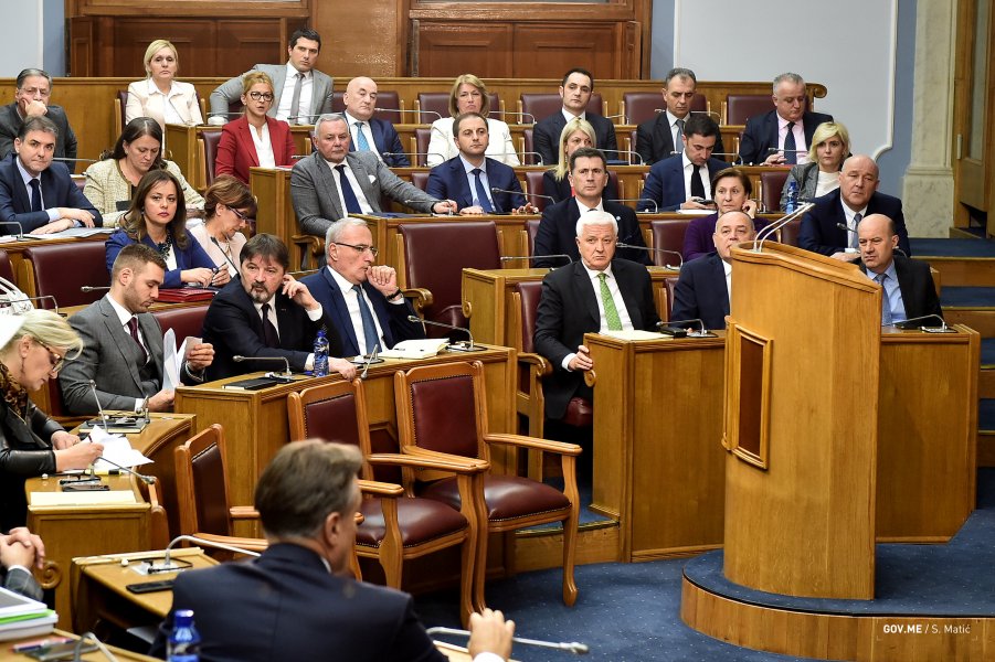 20181212Premijerskisat7