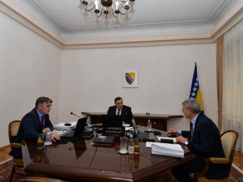 4805967131662135894159652052834669035520n