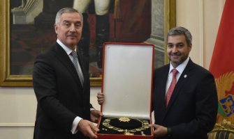Đukanoviću Orden nacionalne časti i ključevi glavnog grada Paragvaja