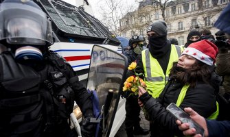 Francuska nakon protesta: 115 uhapšenih, 8 poginulih