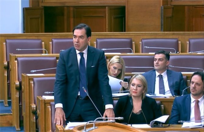 Pažin: Neće valjda naša policija da hapsi Marovića u Srbiji