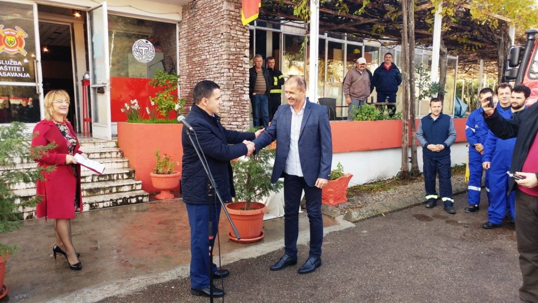 urucenjekljucevaBarbicuresize