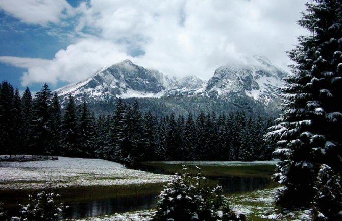 Pretežno sunčano, povremena oblačnost, do 16 stepeni