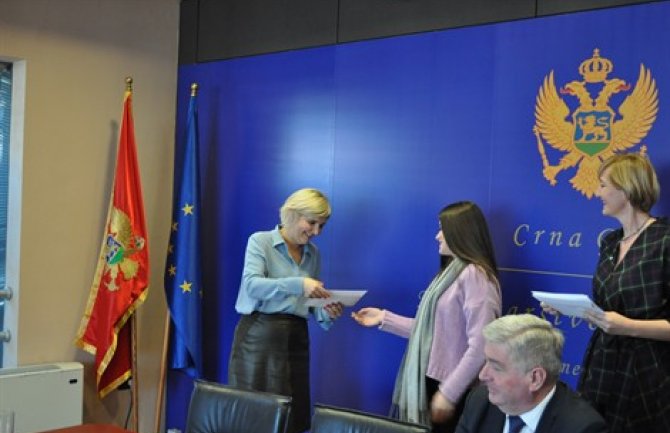 Dodijeljeno devet stipendija studentima rudarstva i geologije 