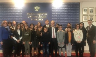 Policija ne zaboravlja porodice preminulih kolega