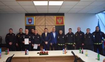 Službenicima bjelopoljske policije zahvalnice za doprinos bezbjednosti grada