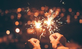 Dragi čitaoci, srećna Nova godina!