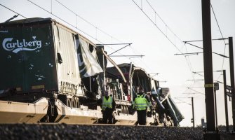 Teška željeznička nesreća na mostu u Danskoj, ima stradalih