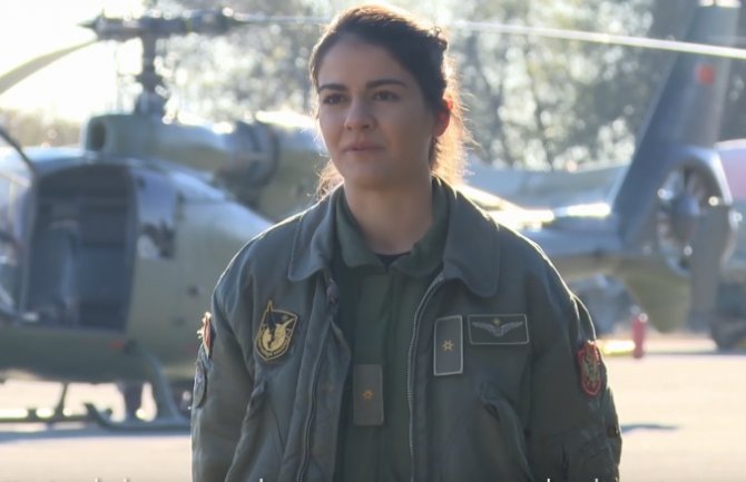 Kristina Bačić je prva žena pilot u Crnoj Gori (VIDEO)