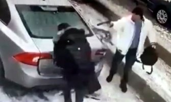 Snimak brutalnog ubistva u Beogradu: Ubili pogrešnu osobu?(VIDEO)